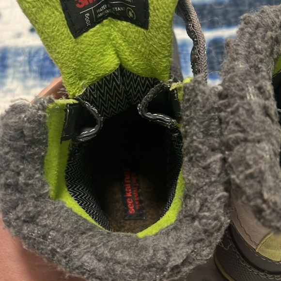 Toddler Gray and Green Winter Boots - Picture 4 of 4